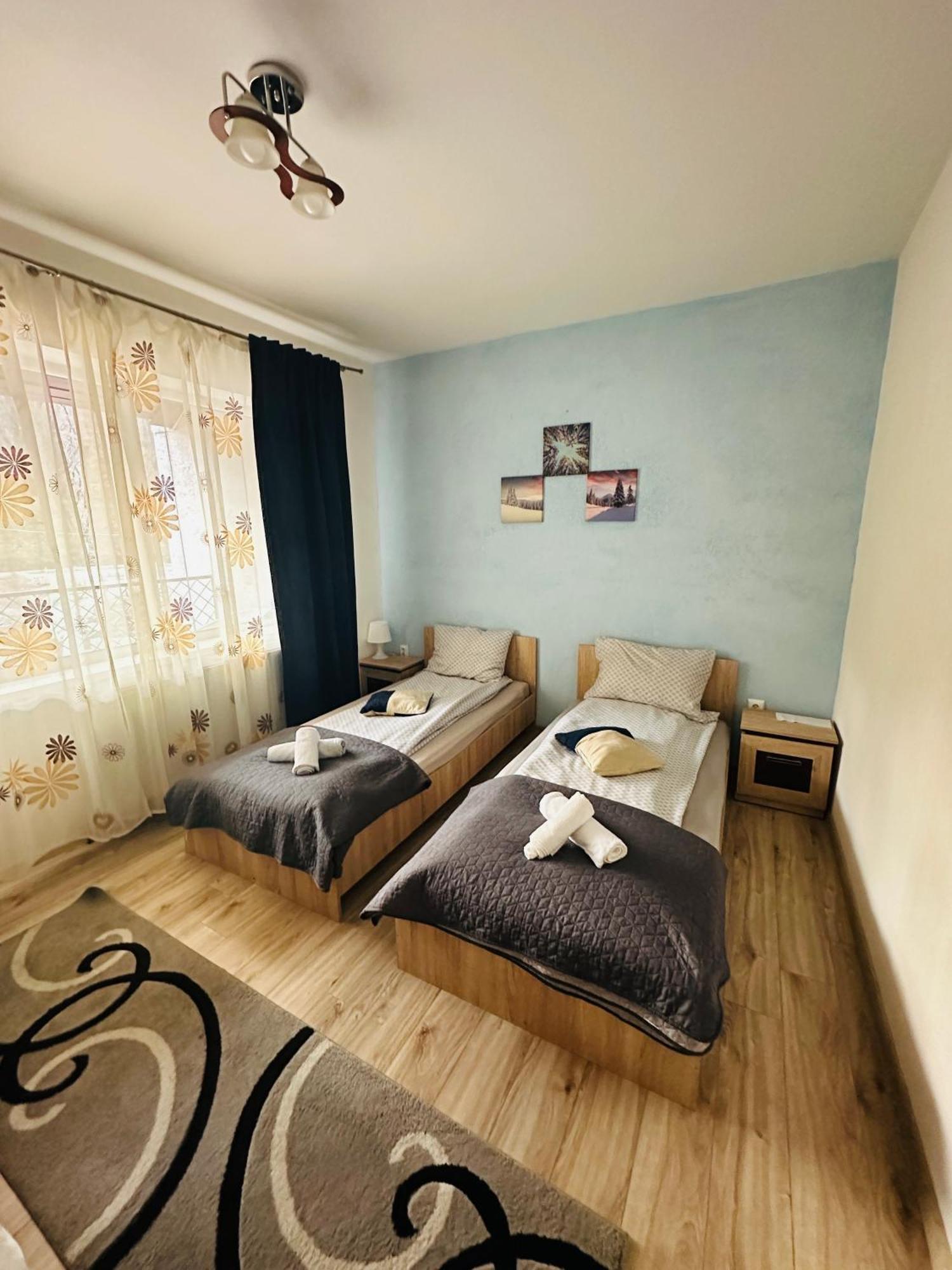 Guest House Zoreni Mociu 外观 照片